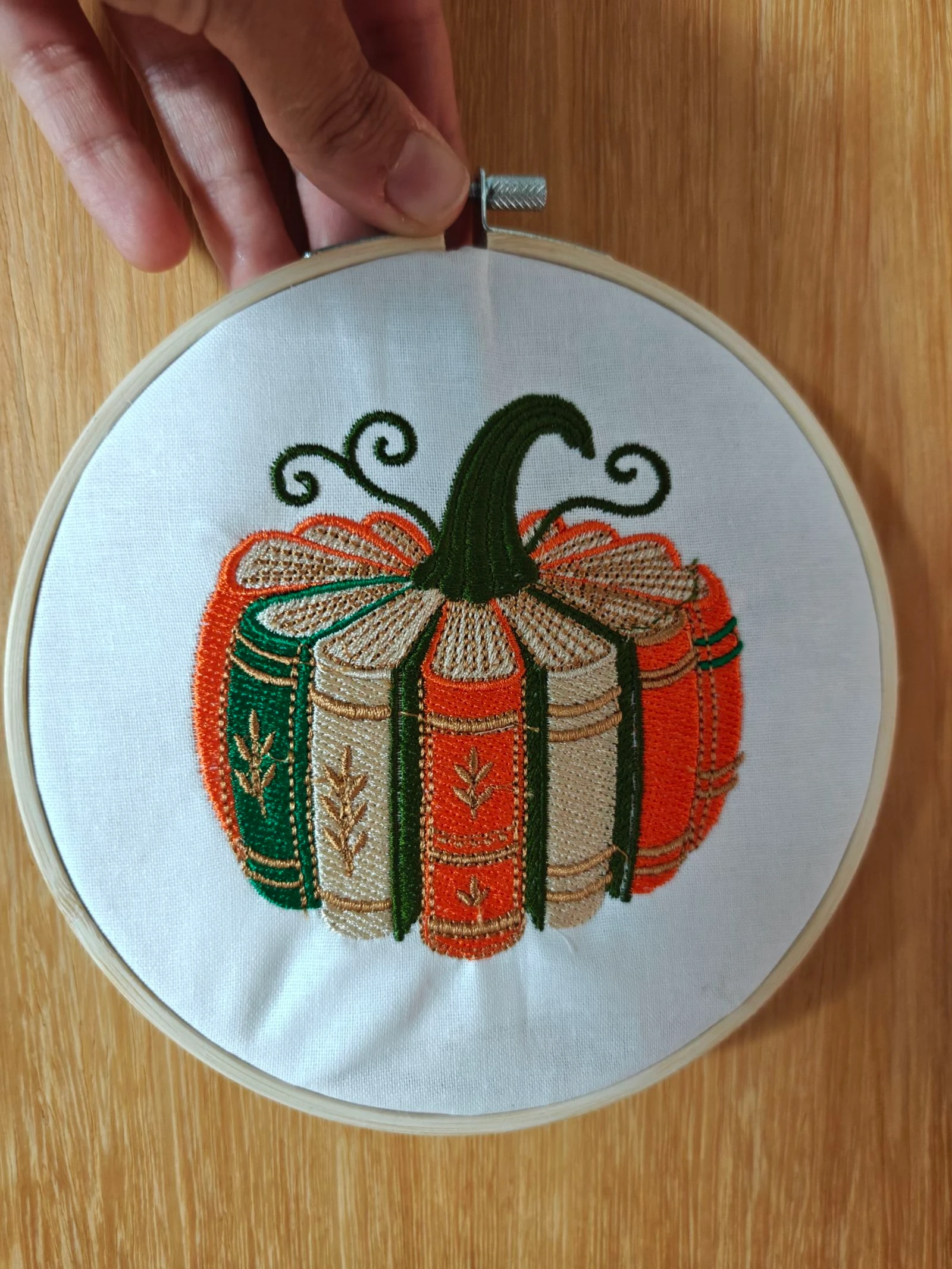 Cercle de broderie artisanale citrouille